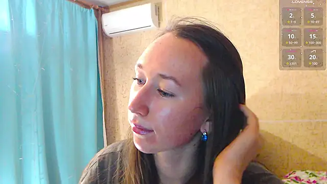 Snapshot of --Model--2 chatting on March 20, 3:45 am --Model--2 online show from March 20, 3:45 am