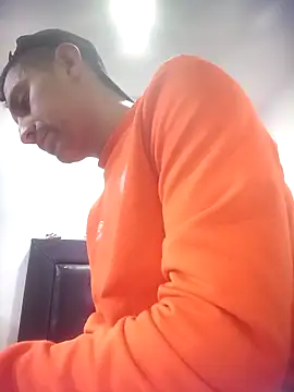 jeremiabello online show from December 5, 9:01 pm