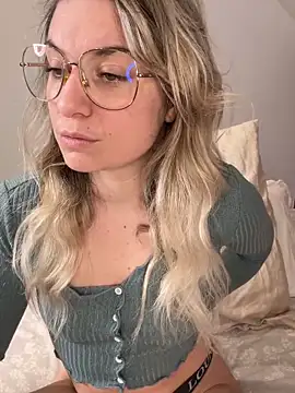 carlaaa online show from March 5, 10:16 pm