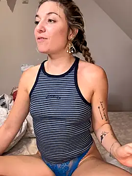 carlaaa online show from October 8, 8:42 pm