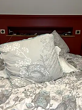 carlaaa online show from December 18, 10:57 pm