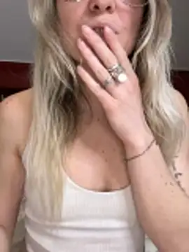 carlaaa online show from April 3, 8:59 pm