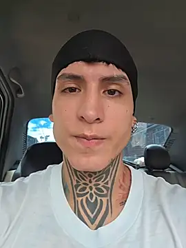 Snapshot of christangel_96_ chatting on October 18, 5:48 pm christangel 96 online show from October 18, 5:48 pm