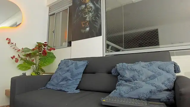 Snapshot of MattMeness chatting on November 1, 8:30 am MattMeness online show from November 1, 8:30 am