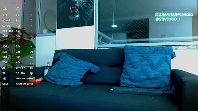 Snapshot of MattMeness chatting on October 22, 9:09 am MattMeness online show from October 22, 9:09 am