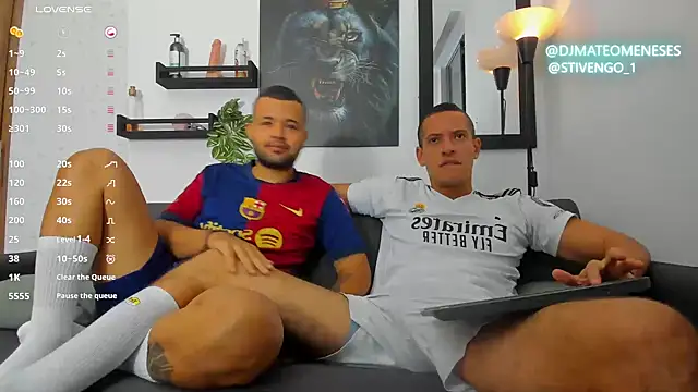 Snapshot of MattMeness chatting on October 1, 8:52 am MattMeness online show from October 1, 8:52 am