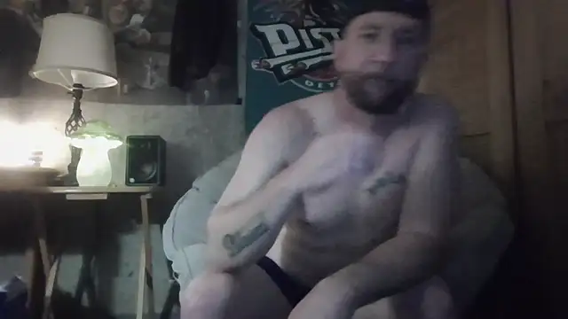 Snapshot of Edward_LongCock chatting on June 20, 7:46 am Edward LongCock online show from June 20, 7:46 am