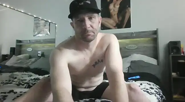 Snapshot of Edward_LongCock chatting on January 12, 2:45 am Edward LongCock online show from January 12, 2:45 am