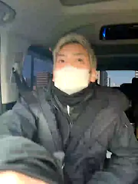 Snapshot of da--------i chatting on February 26, 12:52 am da--------i online show from February 26, 12:52 am