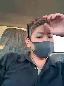 Snapshot of da--------i chatting on October 8, 8:16 am da--------i online show from October 8, 8:16 am