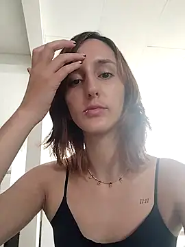 Ambar Roux  online show from October 30, 4:04 pm