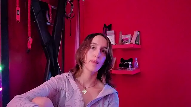 Ambar Roux  online show from January 15, 4:21 pm