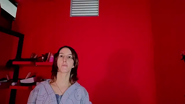 Ambar Roux  online show from May 8, 12:42 pm