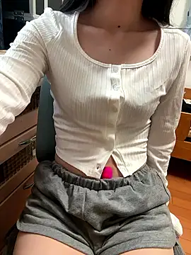 Snapshot of Mei_0906 chatting on October 10, 6:14 am Mei 0906 online show from October 10, 6:14 am