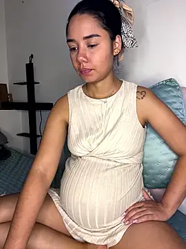 Snapshot of _Luana chatting on January 17, 3:10 am Luana online show from January 17, 3:10 am