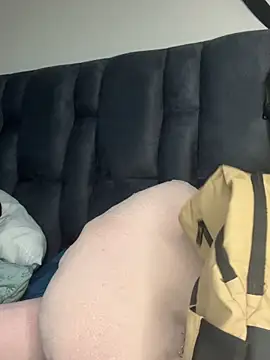 Snapshot of _Luana chatting on February 10, 12:42 am Luana online show from February 10, 12:42 am