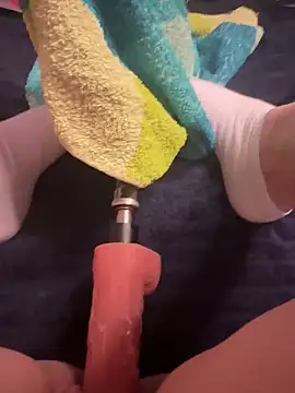 luisa1 online show from February 6, 7:43 pm