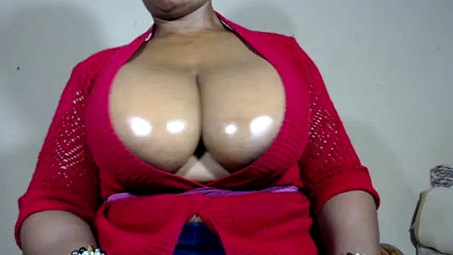 boobassymom online show from March 23, 5:35 pm