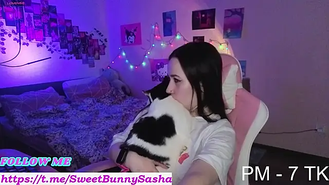 Bunny  of love online show from February 9, 11:47 pm