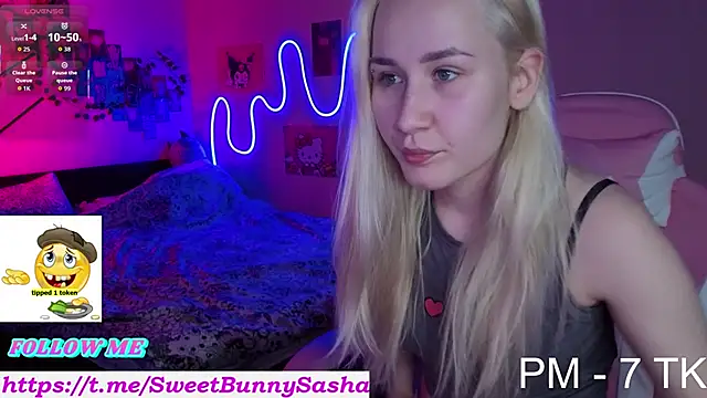 Snapshot of Bunny__of_love chatting on October 9, 1:00 pm Bunny of love online show from October 9, 1:00 pm