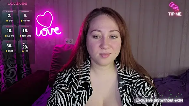 KellyCrystall online show from November 7, 4:28 am