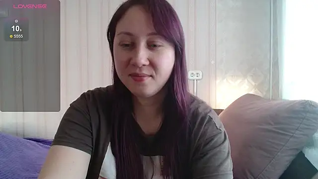 KellyCrystall online show from December 14, 5:40 am