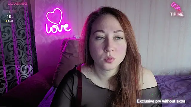 KellyCrystall online show from November 1, 3:24 am