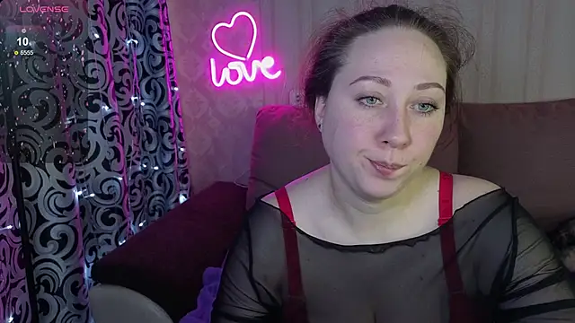 KellyCrystall online show from March 27, 8:59 am