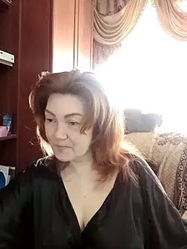 Snapshot of Madame-Butterfly chatting on February 22, 6:50 am Madame-Butterfly online show from February 22, 6:50 am