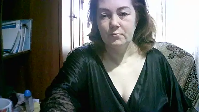 Snapshot of Madame-Butterfly chatting on September 15, 3:07 am Madame-Butterfly online show from September 15, 3:07 am