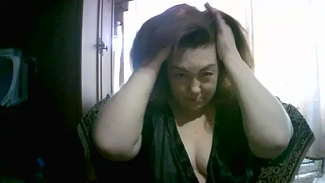 Snapshot of Madame-Butterfly chatting on October 15, 10:12 am Madame-Butterfly online show from October 15, 10:12 am