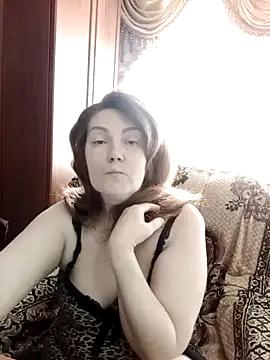 Snapshot of Madame-Butterfly chatting on March 14, 9:46 am Madame-Butterfly online show from March 14, 9:46 am