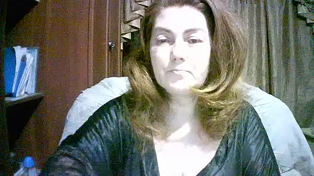 Snapshot of Madame-Butterfly chatting on November 24, 7:14 pm Madame-Butterfly online show from November 24, 7:14 pm