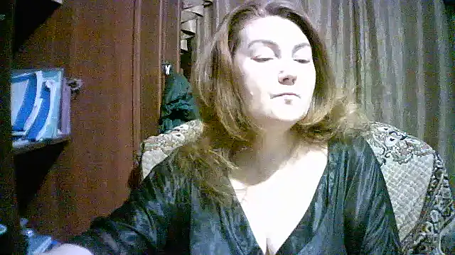 Snapshot of Madame-Butterfly chatting on November 5, 9:07 pm Madame-Butterfly online show from November 5, 9:07 pm