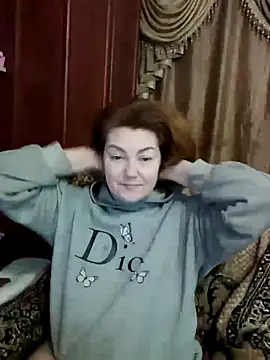 Snapshot of Madame-Butterfly chatting on February 17, 10:49 pm Madame-Butterfly online show from February 17, 10:49 pm