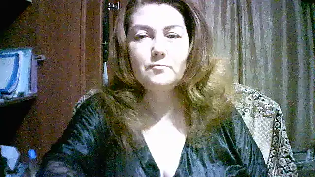 Snapshot of Madame-Butterfly chatting on November 2, 10:37 pm Madame-Butterfly online show from November 2, 10:37 pm