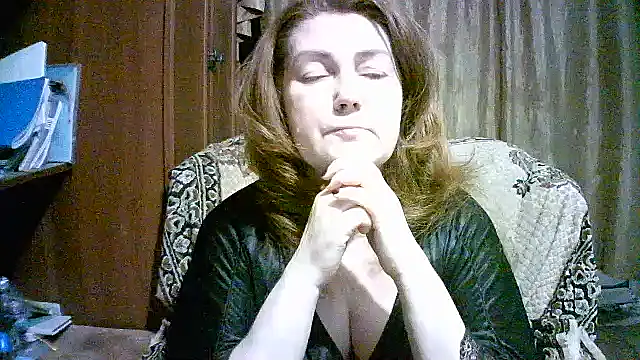 Snapshot of Madame-Butterfly chatting on September 10, 3:44 pm Madame-Butterfly online show from September 10, 3:44 pm