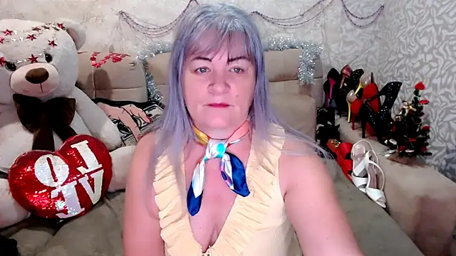 Snapshot of SiberiabBerry chatting on January 7, 3:44 am SiberiabBerry online show from January 7, 3:44 am