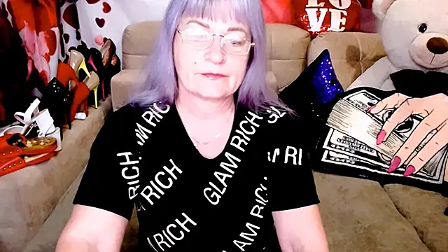 SiberiabBerry online show from April 5, 9:32 pm