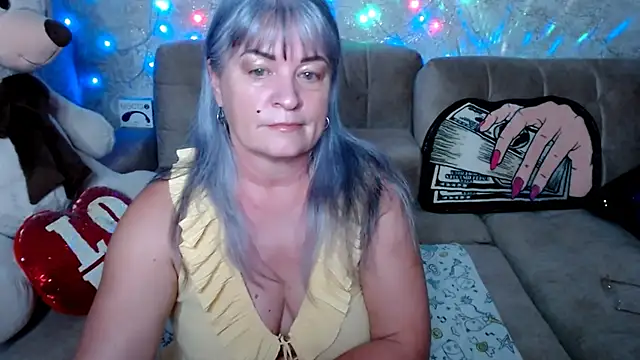 Snapshot of SiberiabBerry chatting on December 1, 3:13 pm SiberiabBerry online show from December 1, 3:13 pm