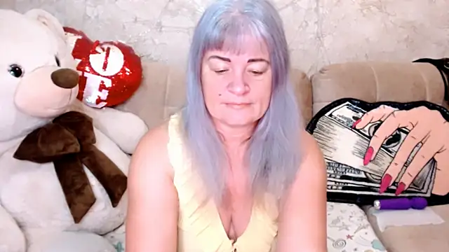 Snapshot of SiberiabBerry chatting on November 17, 2:48 am SiberiabBerry online show from November 17, 2:48 am