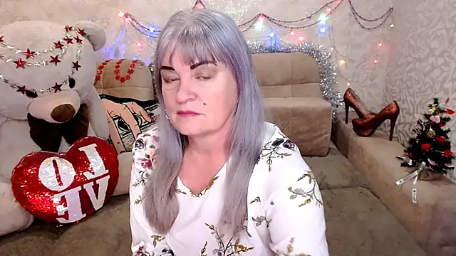 Snapshot of SiberiabBerry chatting on December 19, 3:54 am SiberiabBerry online show from December 19, 3:54 am