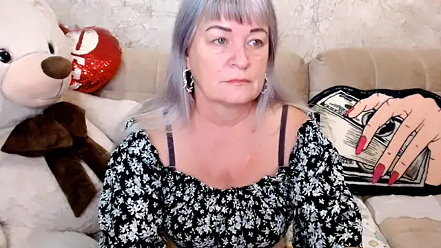 Snapshot of SiberiabBerry chatting on November 11, 3:23 am SiberiabBerry online show from November 11, 3:23 am