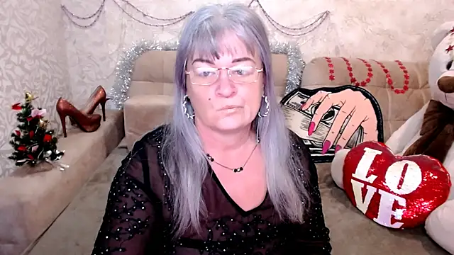 Snapshot of SiberiabBerry chatting on December 15, 1:55 am SiberiabBerry online show from December 15, 1:55 am