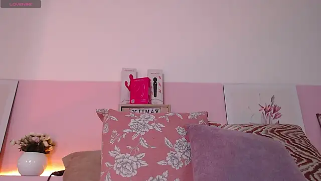 violeta leon online show from March 22, 4:56 am