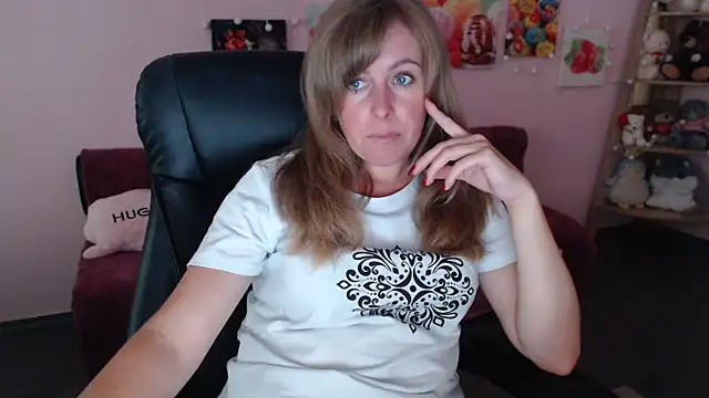 Hot Milady online show from June 23, 7:17 am