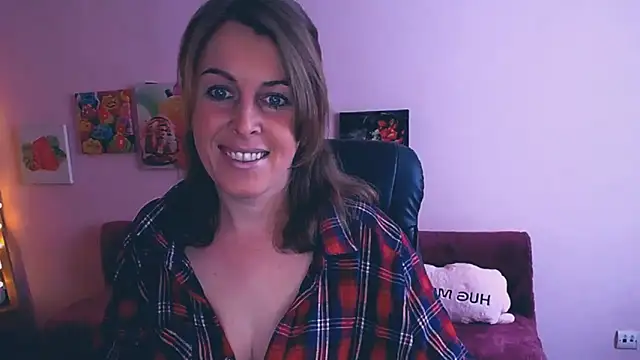 Hot Milady online show from February 14, 7:59 am