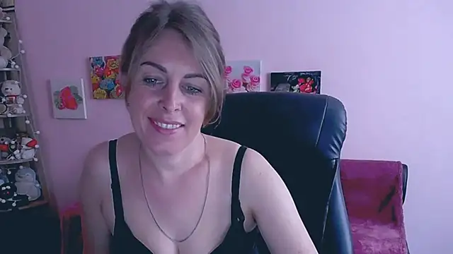 Hot Milady online show from March 11, 8:19 am