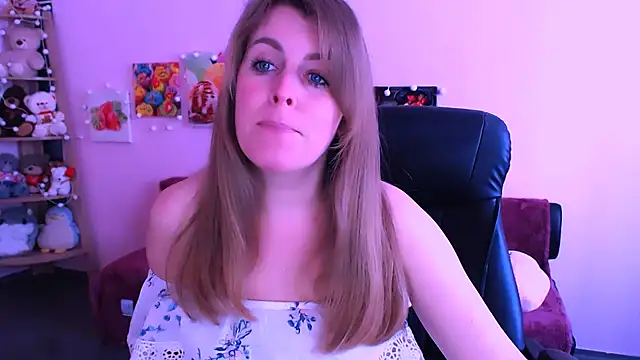 Hot Milady online show from March 23, 8:14 am