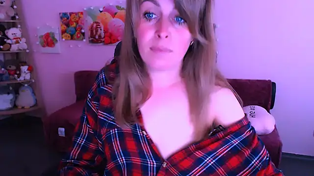 Hot Milady online show from June 3, 7:42 am